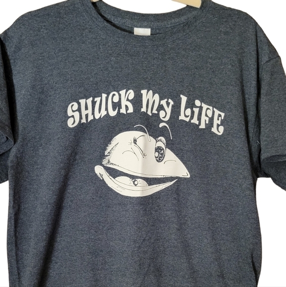 CLAM ChowderFest Graphic Tee - Picture 3 of 7